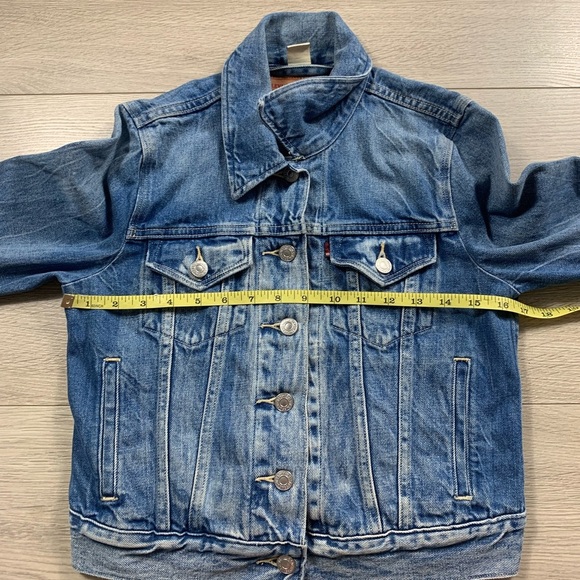 Levi’s Trucker Denim Jean Jacket - Picture 11 of 11